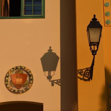 Zsolnay Negyed Vendeghaza Aparthotel Pécs Buitenkant foto